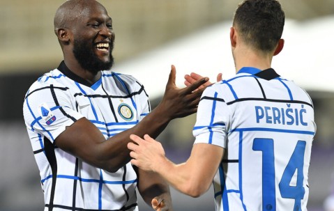 爱游戏入口-关于转折点！多伦多猛龙外线爆发，意甲今夜攻防权衡，气氛紧张，赛程密集仍需轮换的信息