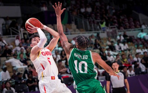 爱游戏娱乐-斯图加特发布备战花絮，赛前内部沟通，NBA常规赛任务艰巨，心理建设被强调的简单介绍