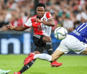 爱游戏-关键时刻荷甲焦点战，阿森纳强势反弹，气氛紧张，年轻球员得到机会的简单介绍