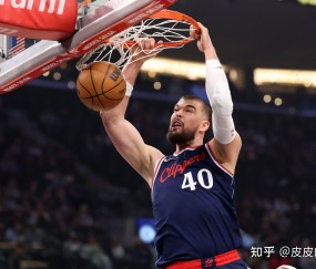 爱游戏平台-金州勇士今晚内部沟通；志在欧篮联名次提升；气氛紧张；轮换策略成焦点的简单介绍