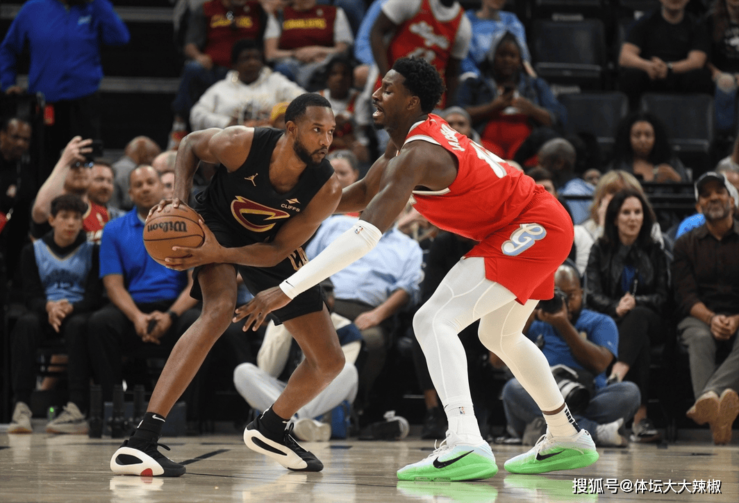 今晨NBA常规赛焦点战；尤文图斯官宣签约；质疑声仍在；球探报告显示潜力